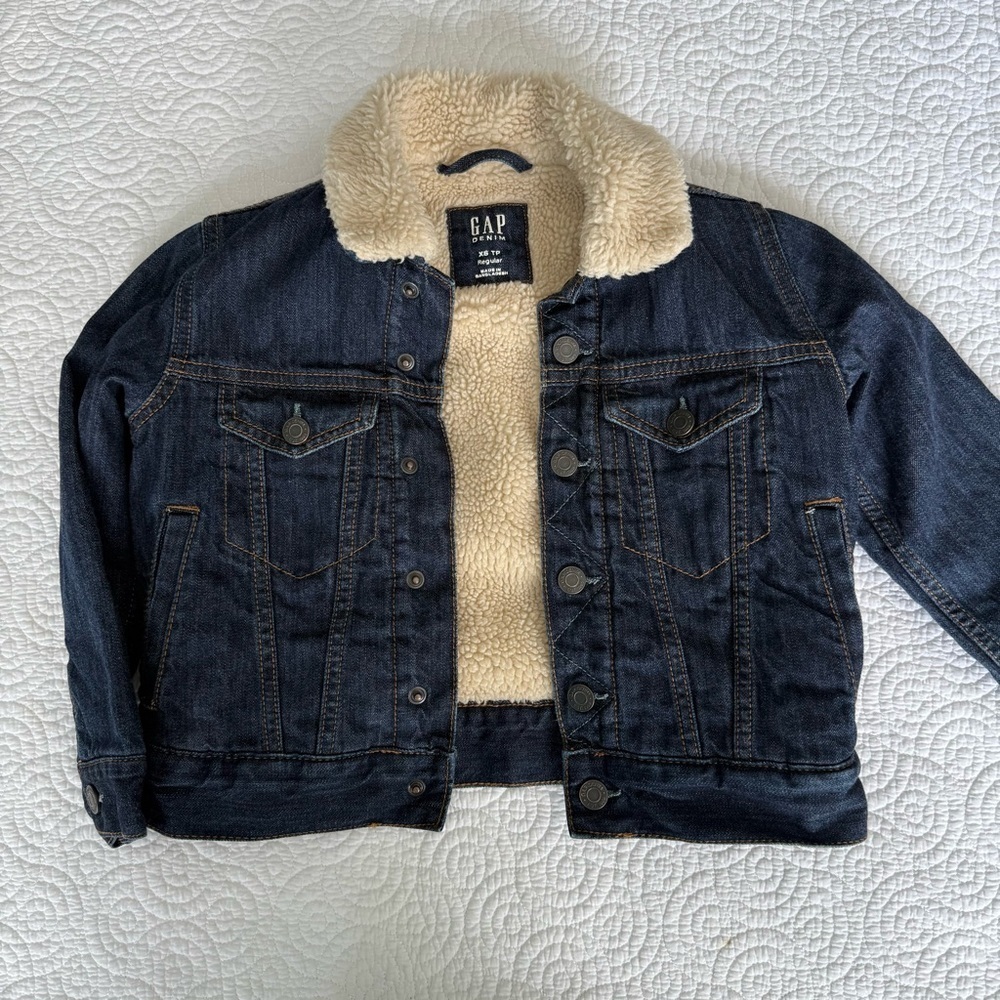 GAP Shearling Jacket - Picture 2 of 9